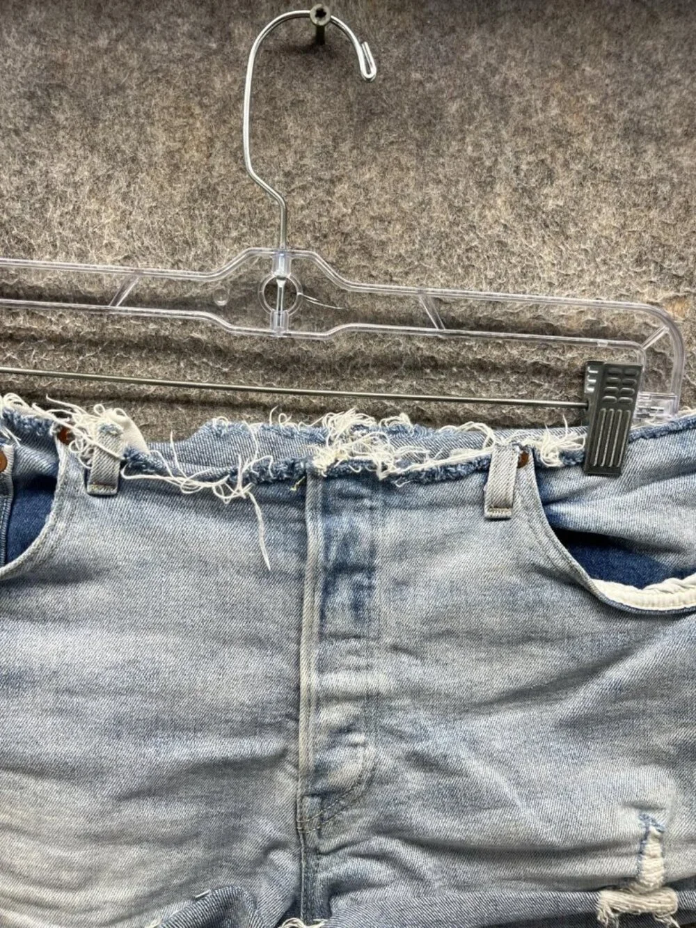 Levi's 501 Denim Bermuda Shorts Womens 38 Blue Distressed Cutoff 5 Pocket Casual